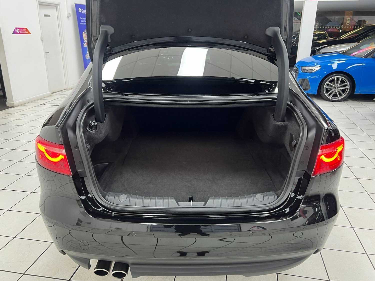 Used Jaguar XF 2017 for sale - 76898963: Photo 73