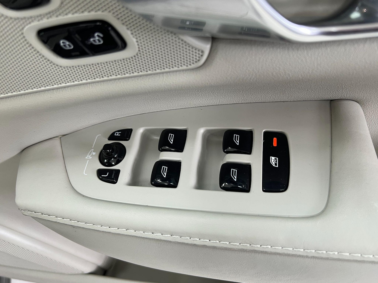 Used Volvo S90 2021 for sale - 77060147: Photo 28