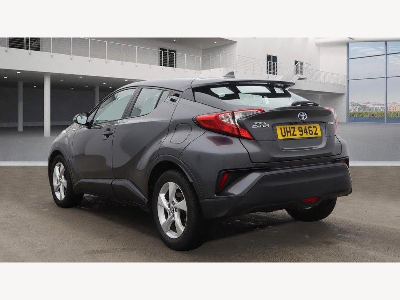 Used Toyota C-HR 2017 for sale - 78025079: Photo 5