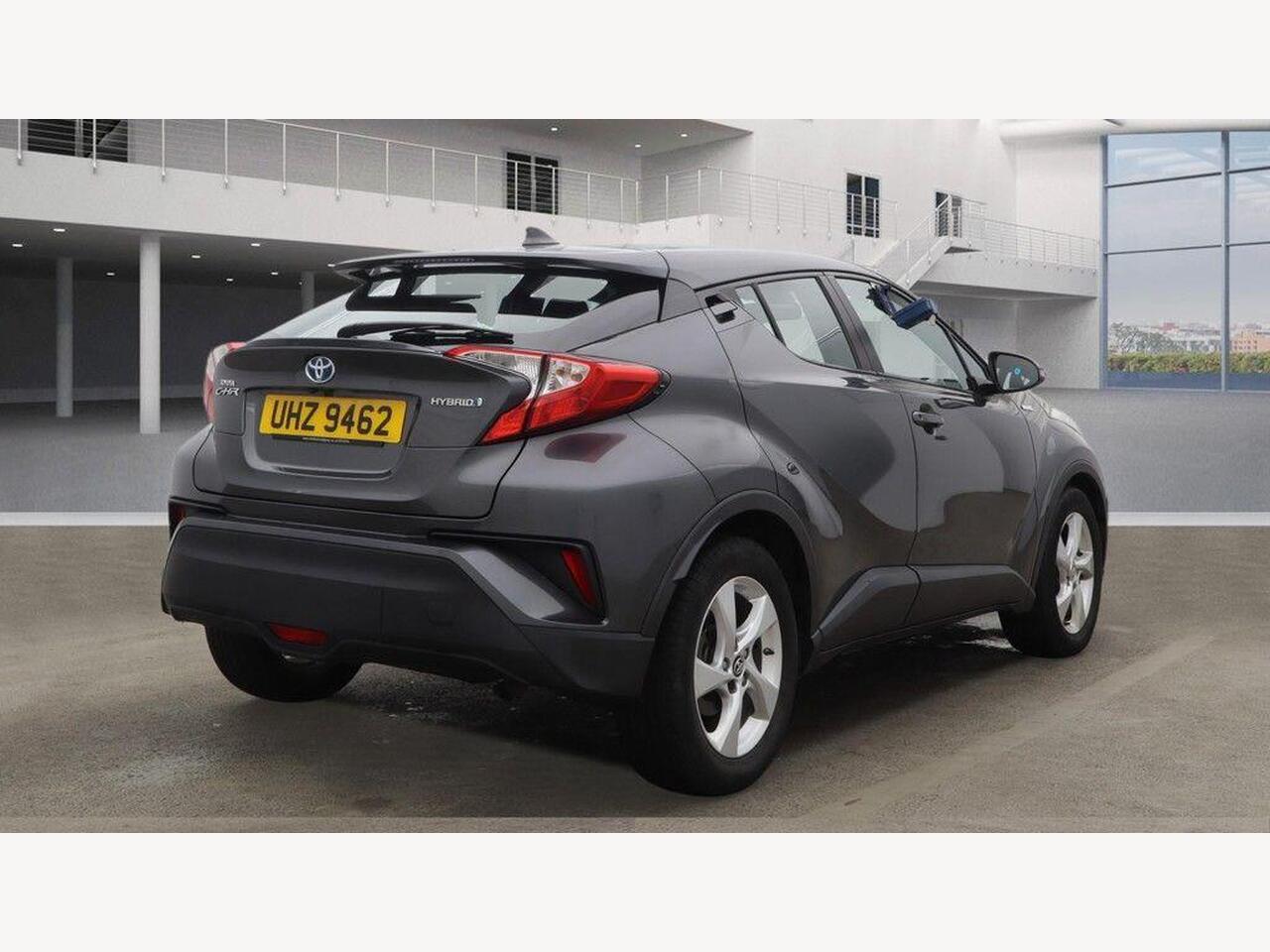Used Toyota C-HR 2017 for sale - 78025079: Photo 7