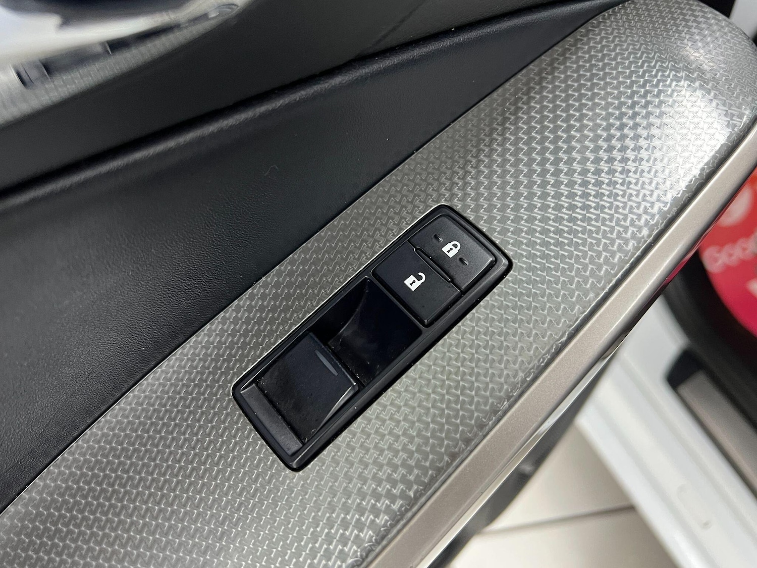 Used Lexus IS 2016 for sale - 77097776: Photo 23