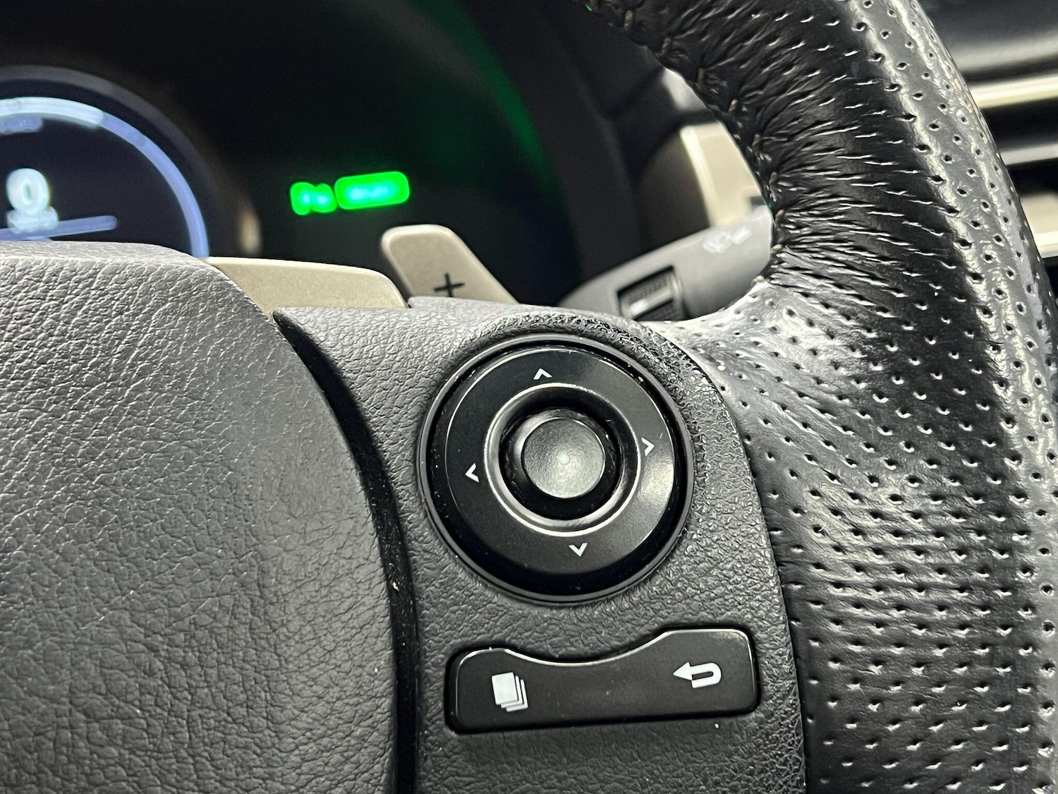 Used Lexus IS 2016 for sale - 77097776: Photo 30