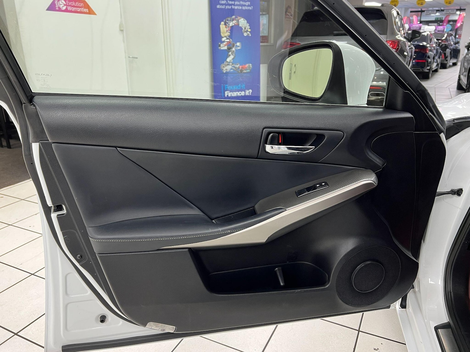 Used Lexus IS 2016 for sale - 77097776: Photo 35