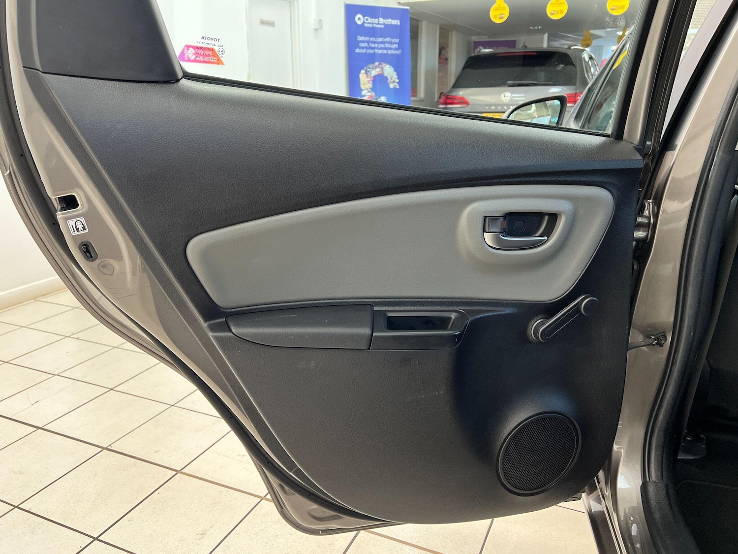 Used Toyota Yaris 2019 for sale - 77091528: Photo 32