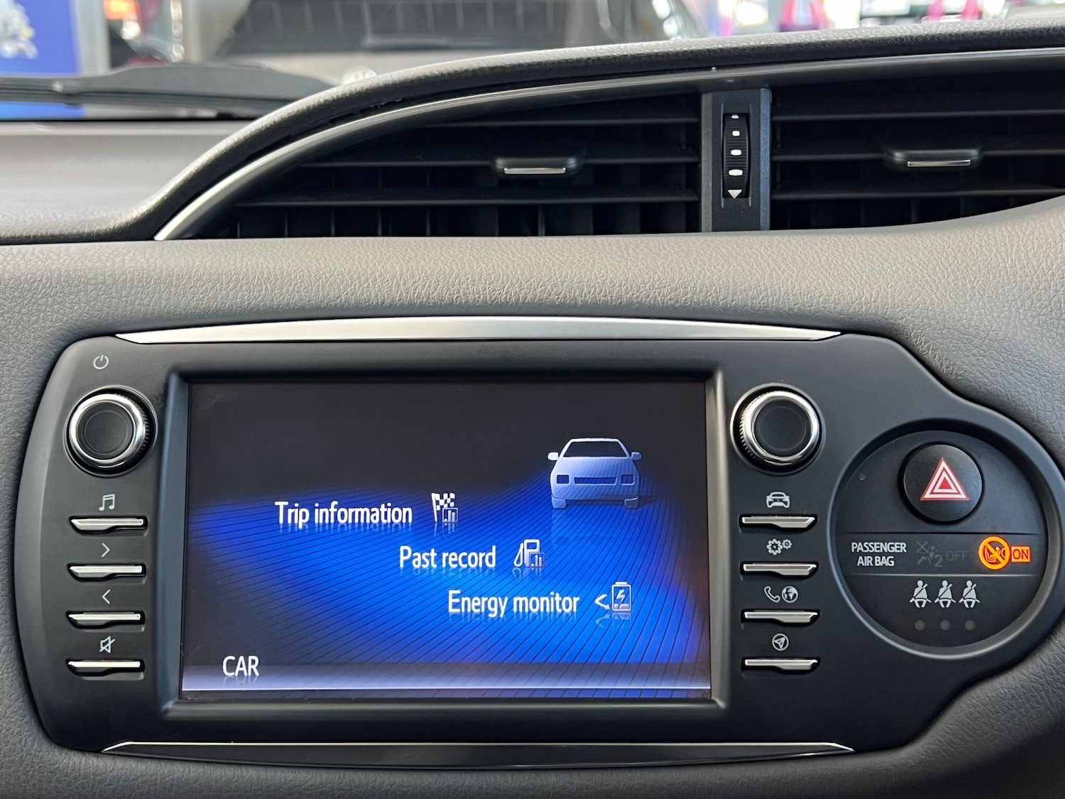 Used Toyota Yaris 2019 for sale - 77091528: Photo 44