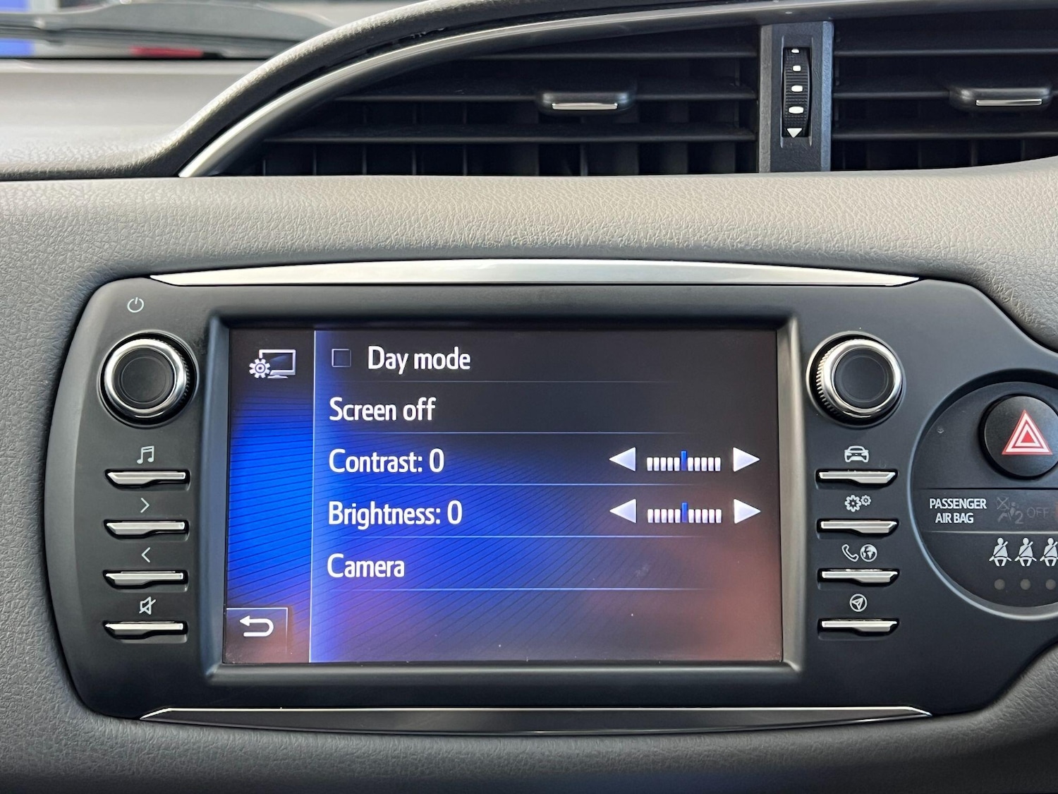 Used Toyota Yaris 2019 for sale - 77091528: Photo 52