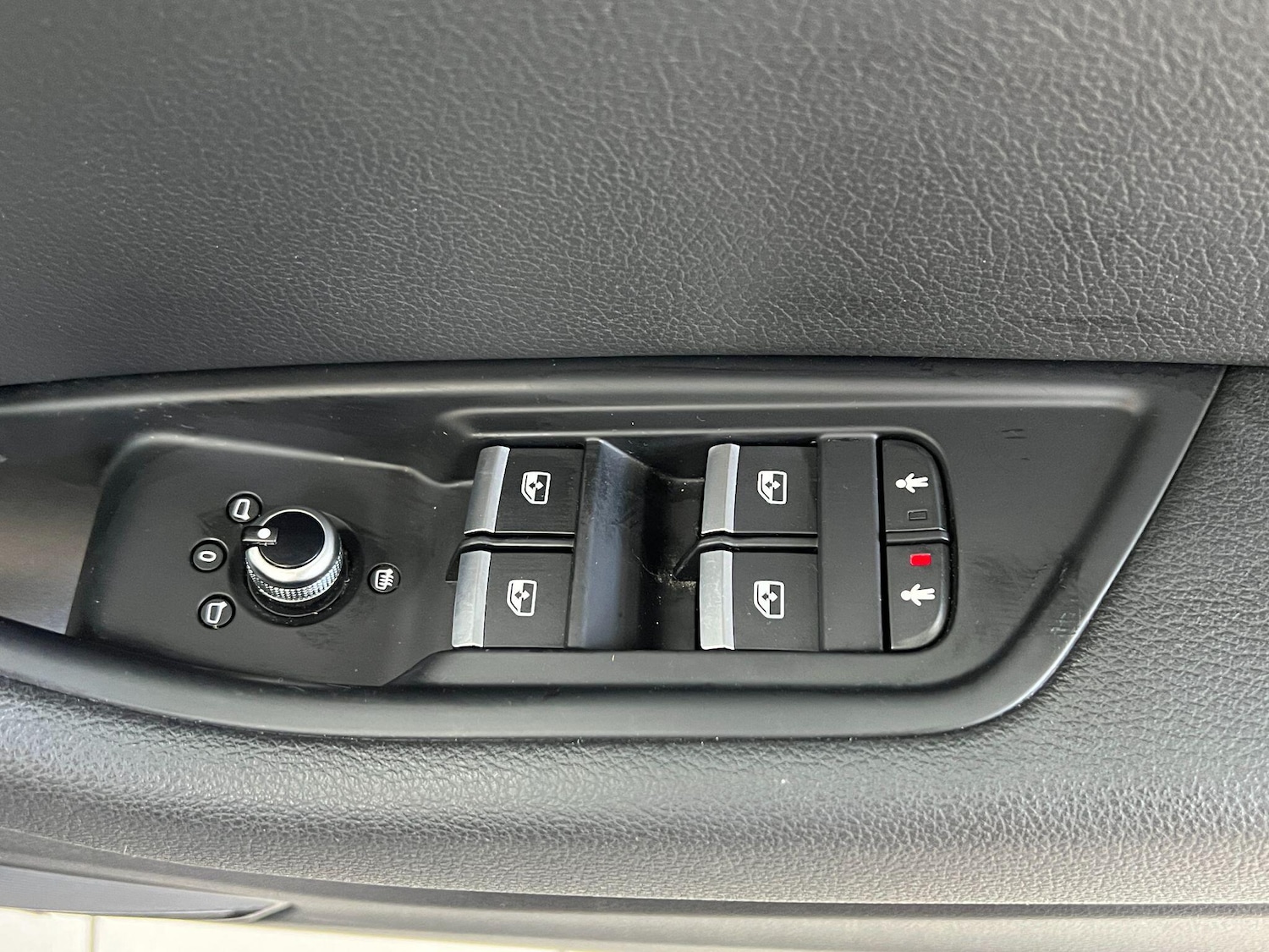 Used Audi A4 2016 for sale - 76898445: Photo 23