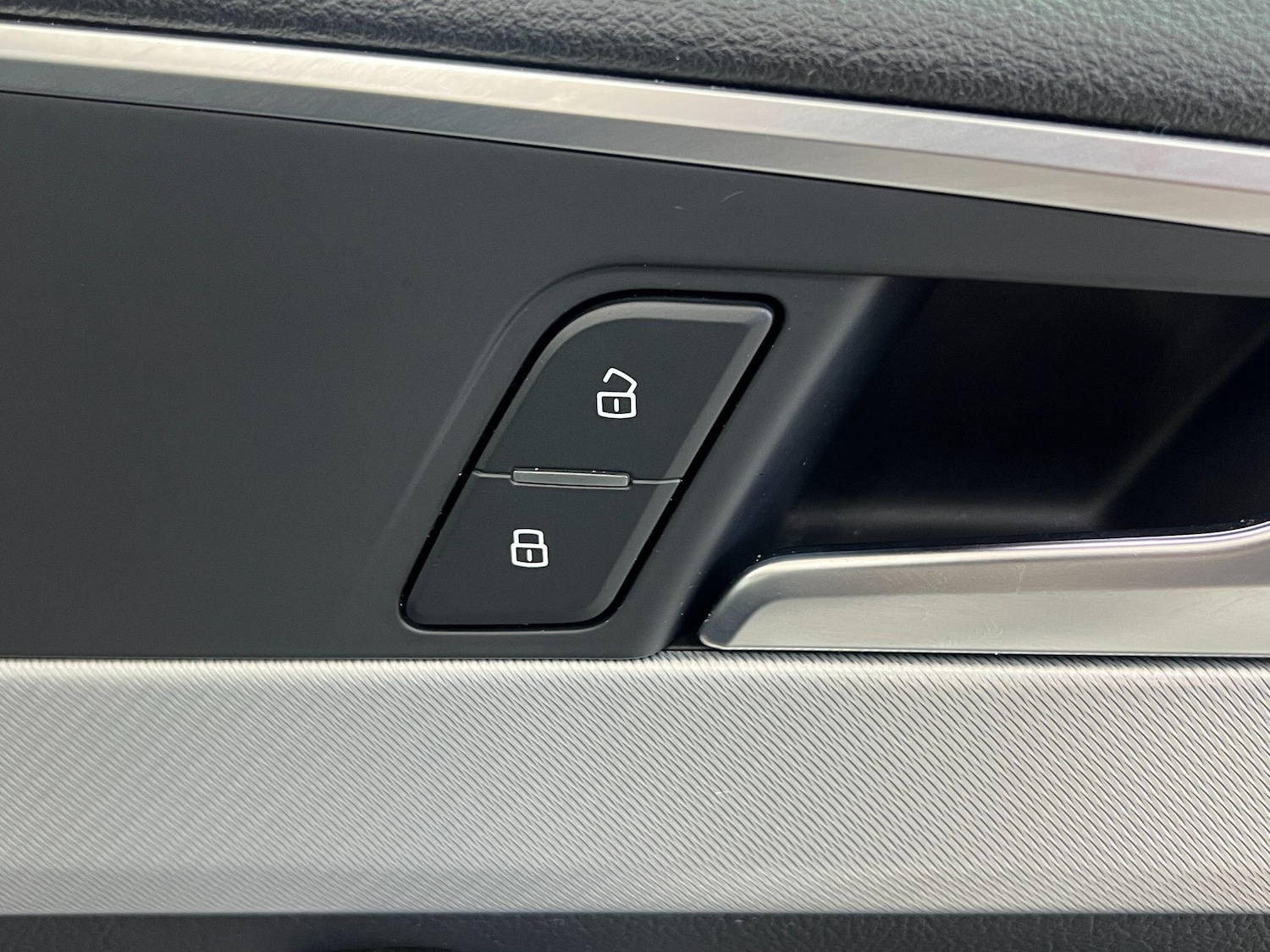 Used Audi A4 2016 for sale - 76898445: Photo 24