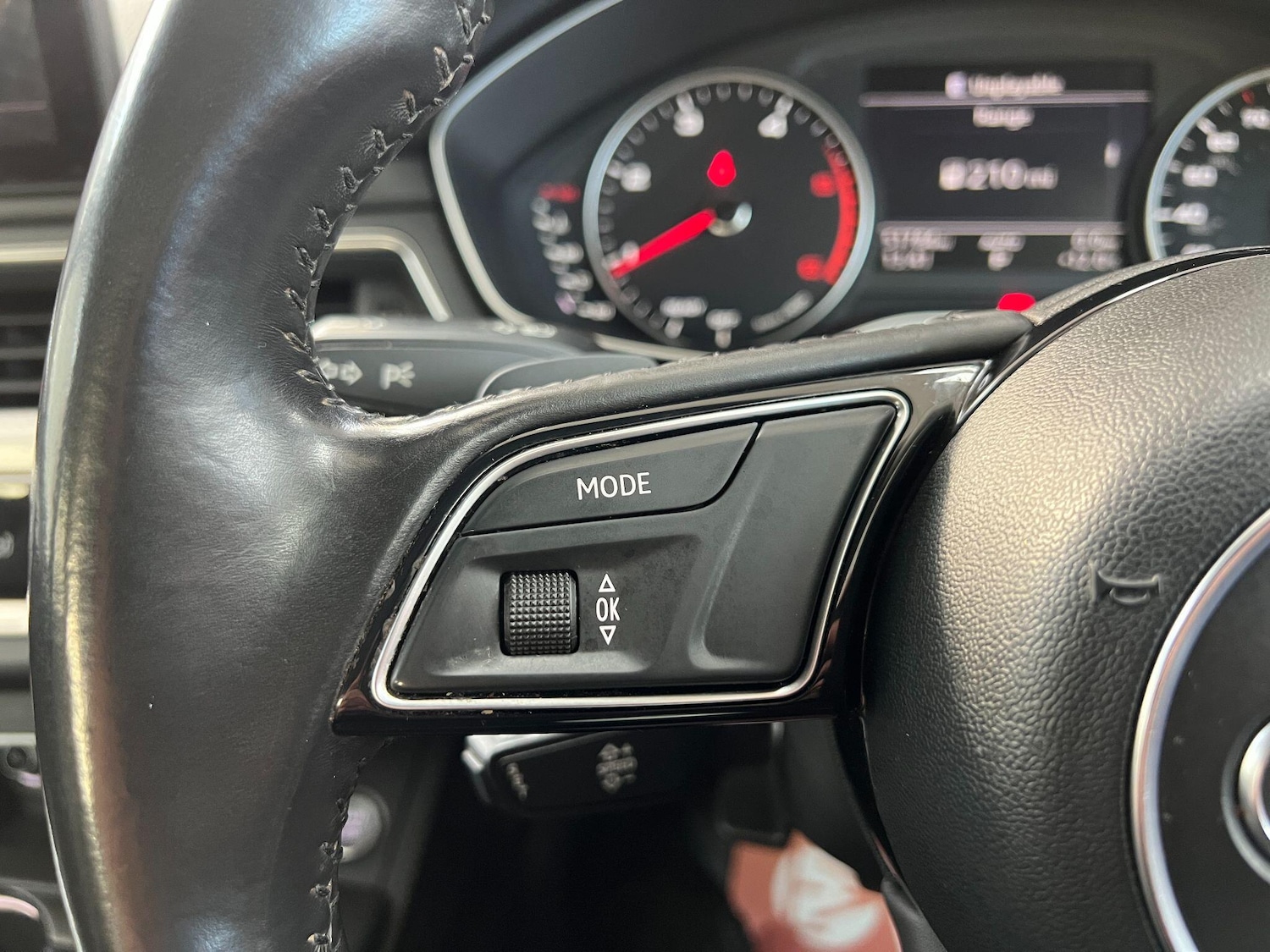 Used Audi A4 2016 for sale - 76898445: Photo 27