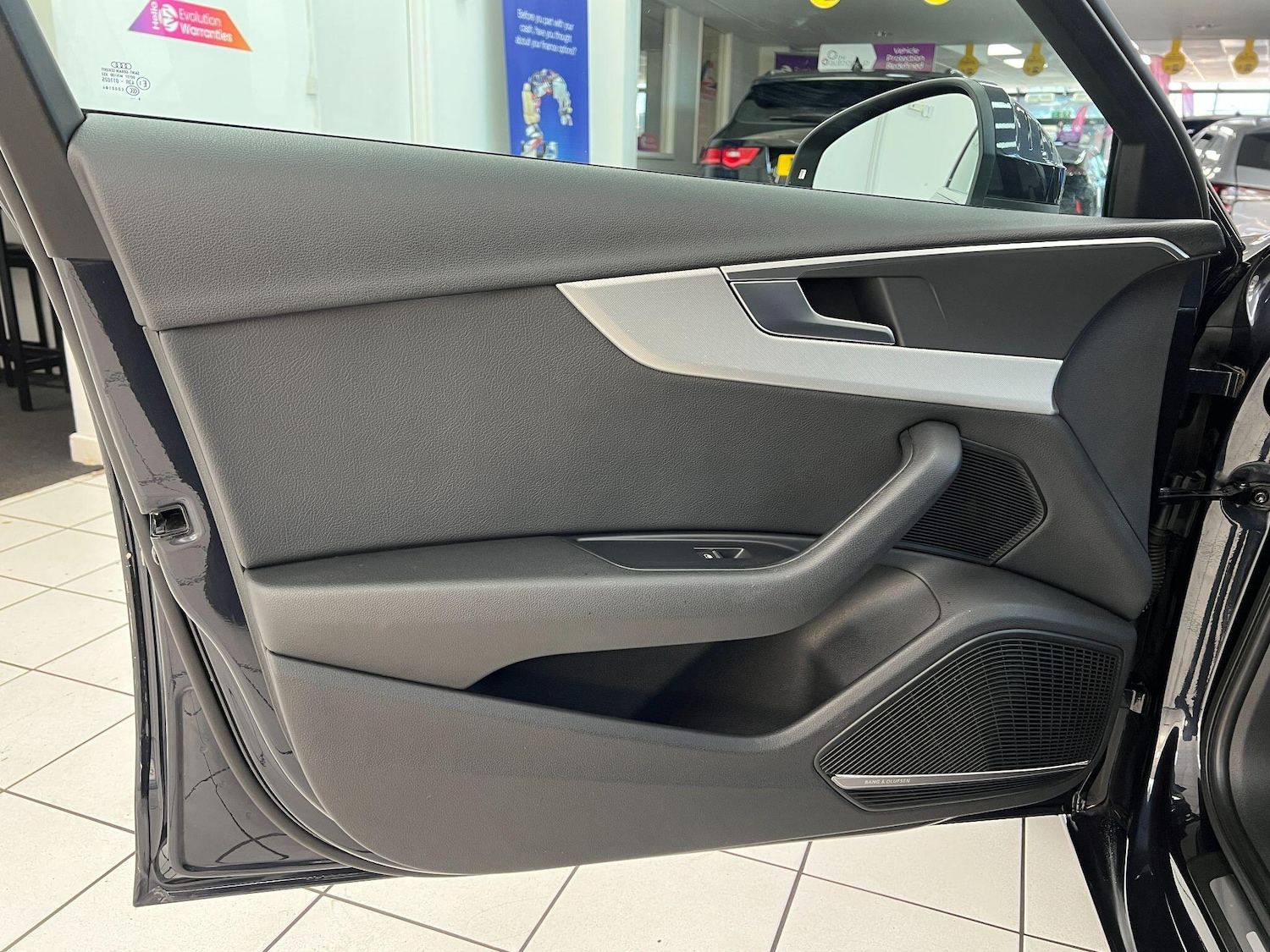 Used Audi A4 2016 for sale - 76898445: Photo 33