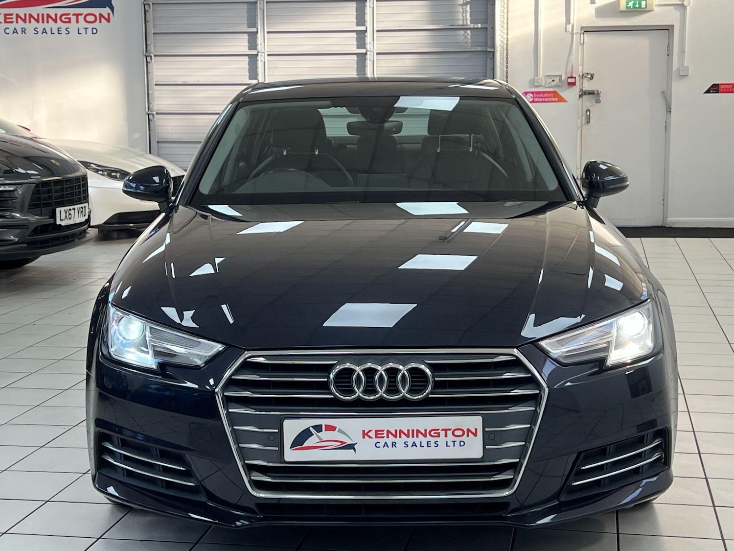 Used Audi A4 2016 for sale - 76898445: Photo 5