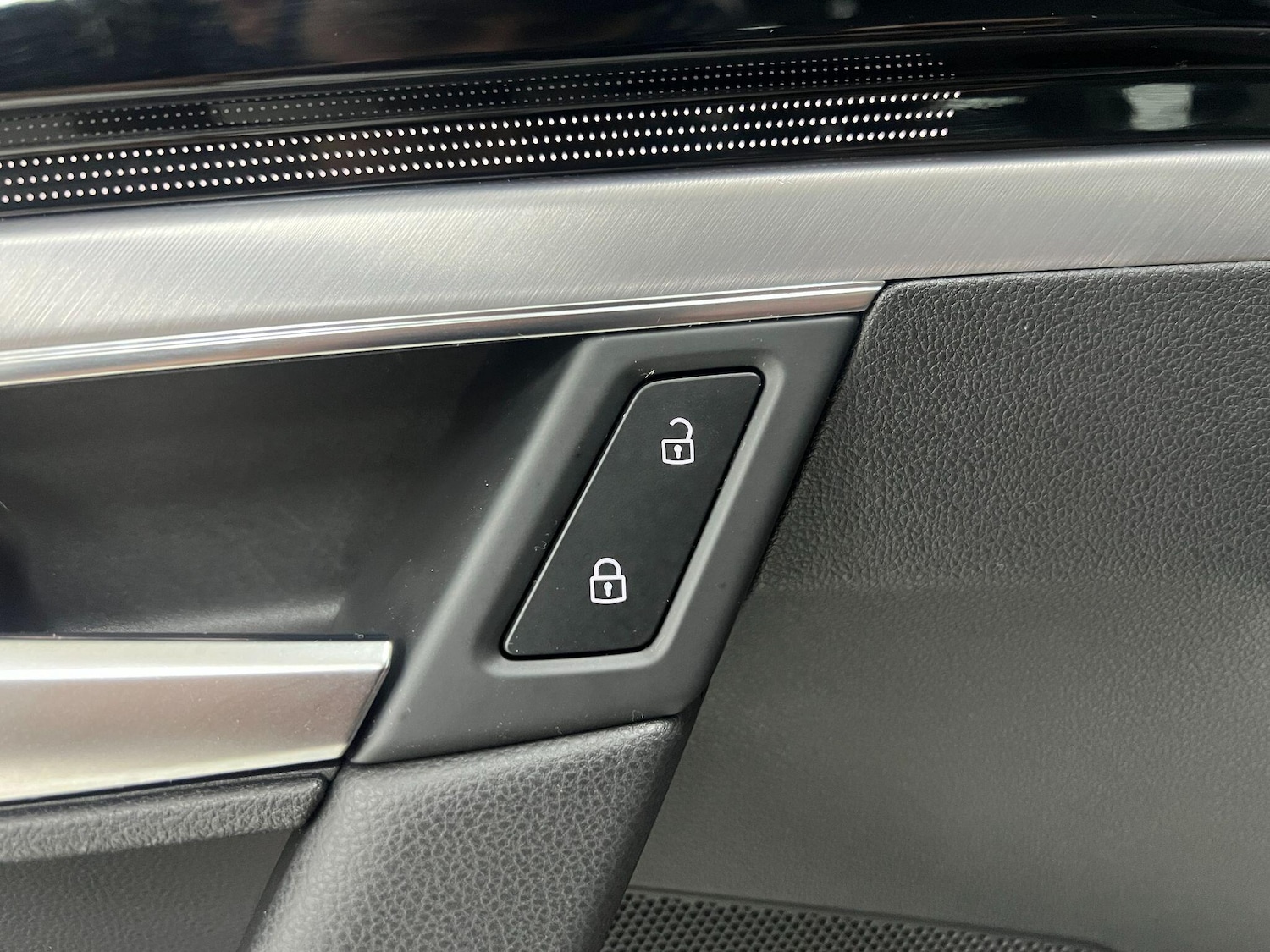 Used Volkswagen Touareg 2019 for sale - 77564655: Photo 16