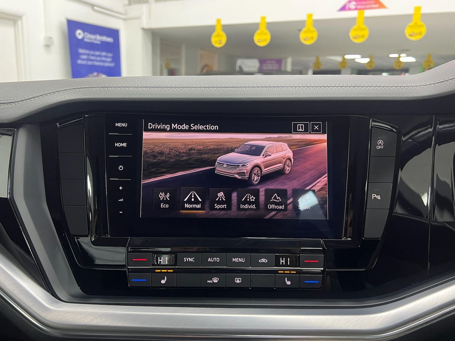 Used Volkswagen Touareg 2019 for sale - 77564655: Photo 75