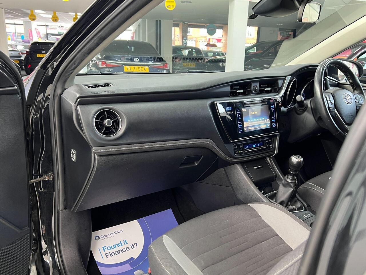 Used Toyota Auris 2017 for sale - 77743854: Photo 19