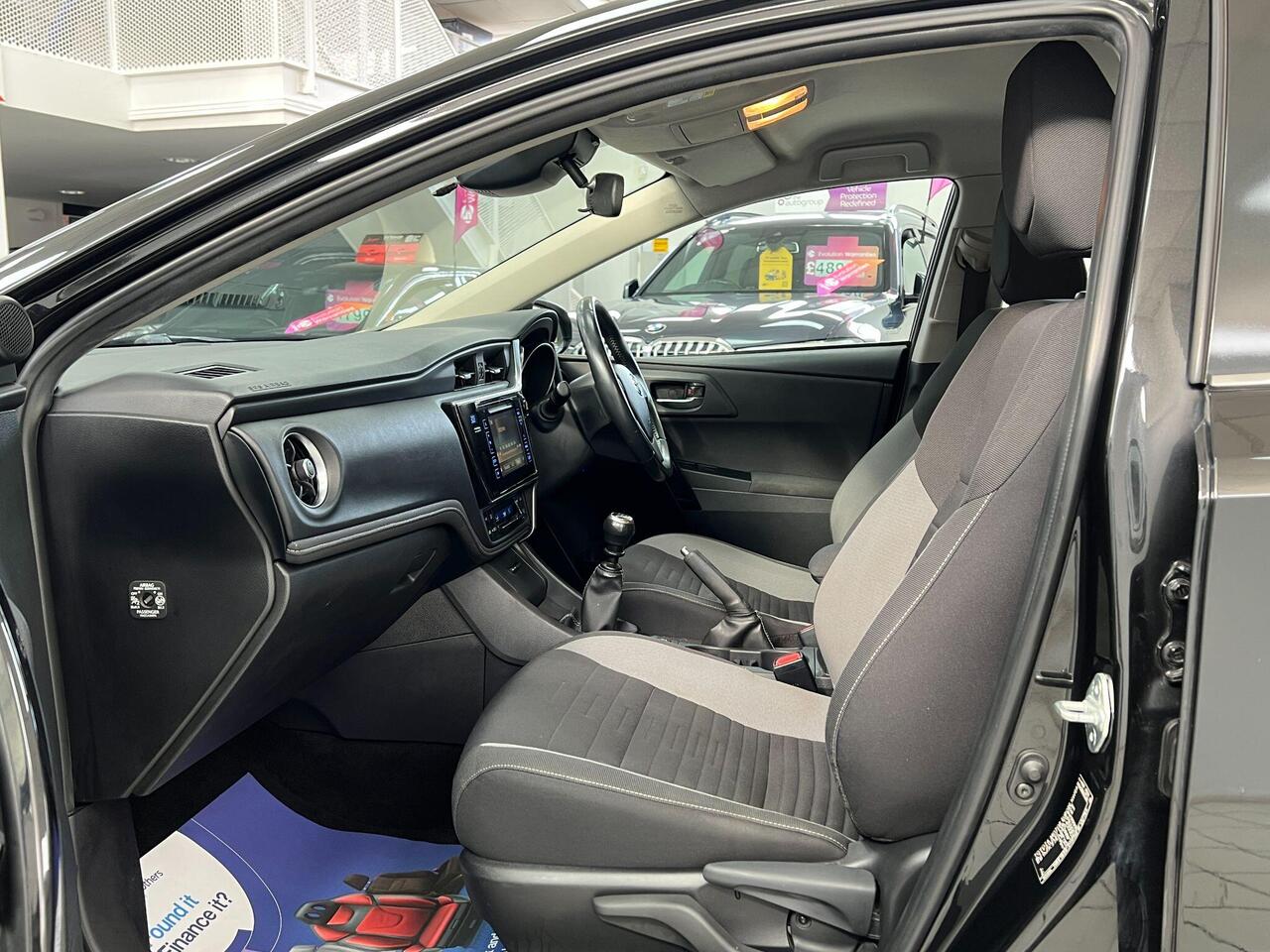 Used Toyota Auris 2017 for sale - 77743854: Photo 79