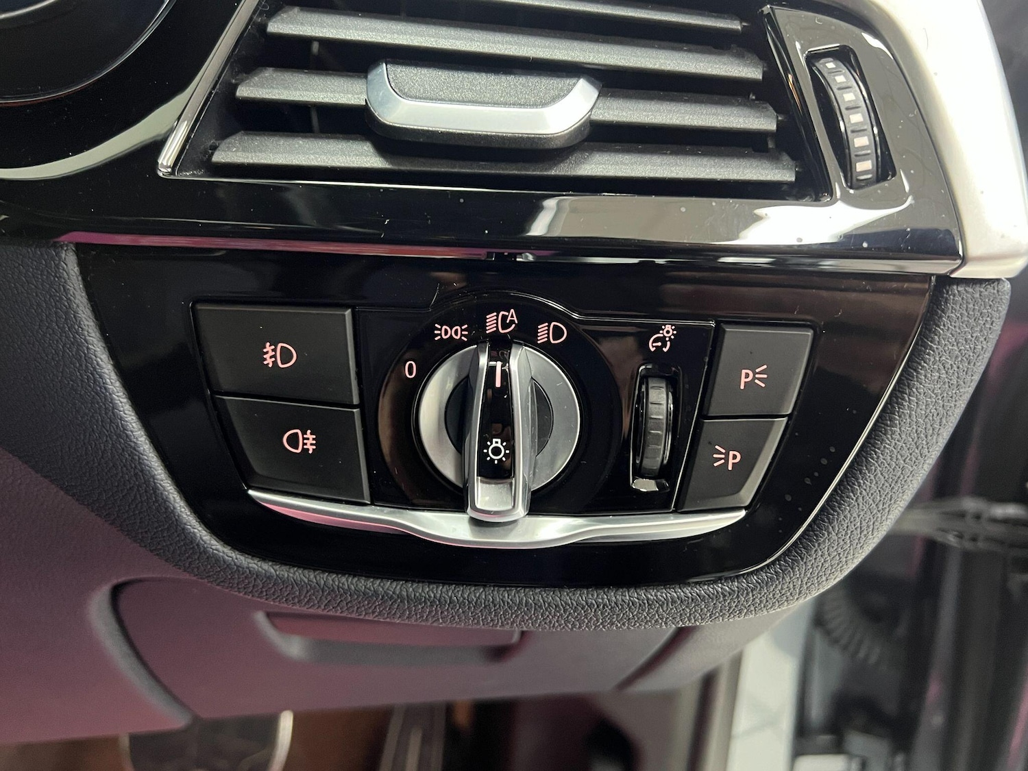 Used BMW 5 Series 2017 for sale - 76913717: Photo 29