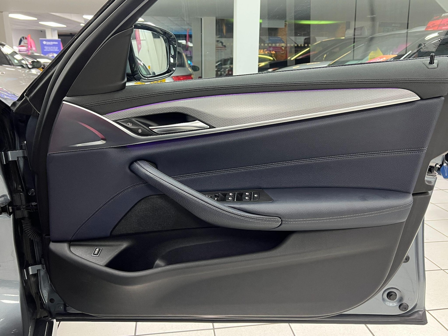 Used BMW 5 Series 2017 for sale - 76913717: Photo 38