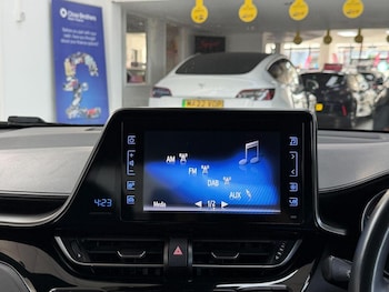 Used Toyota C-HR 2017 for sale - 78246488: Photo