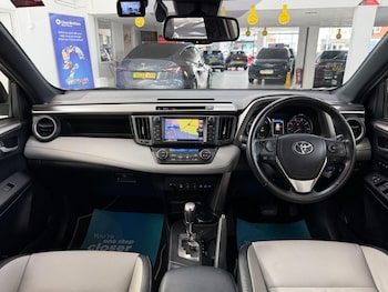 Used Toyota RAV4 2017 for sale - 78879861: Photo