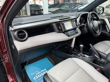 Used Toyota RAV4 2017 for sale - 78879861: Photo