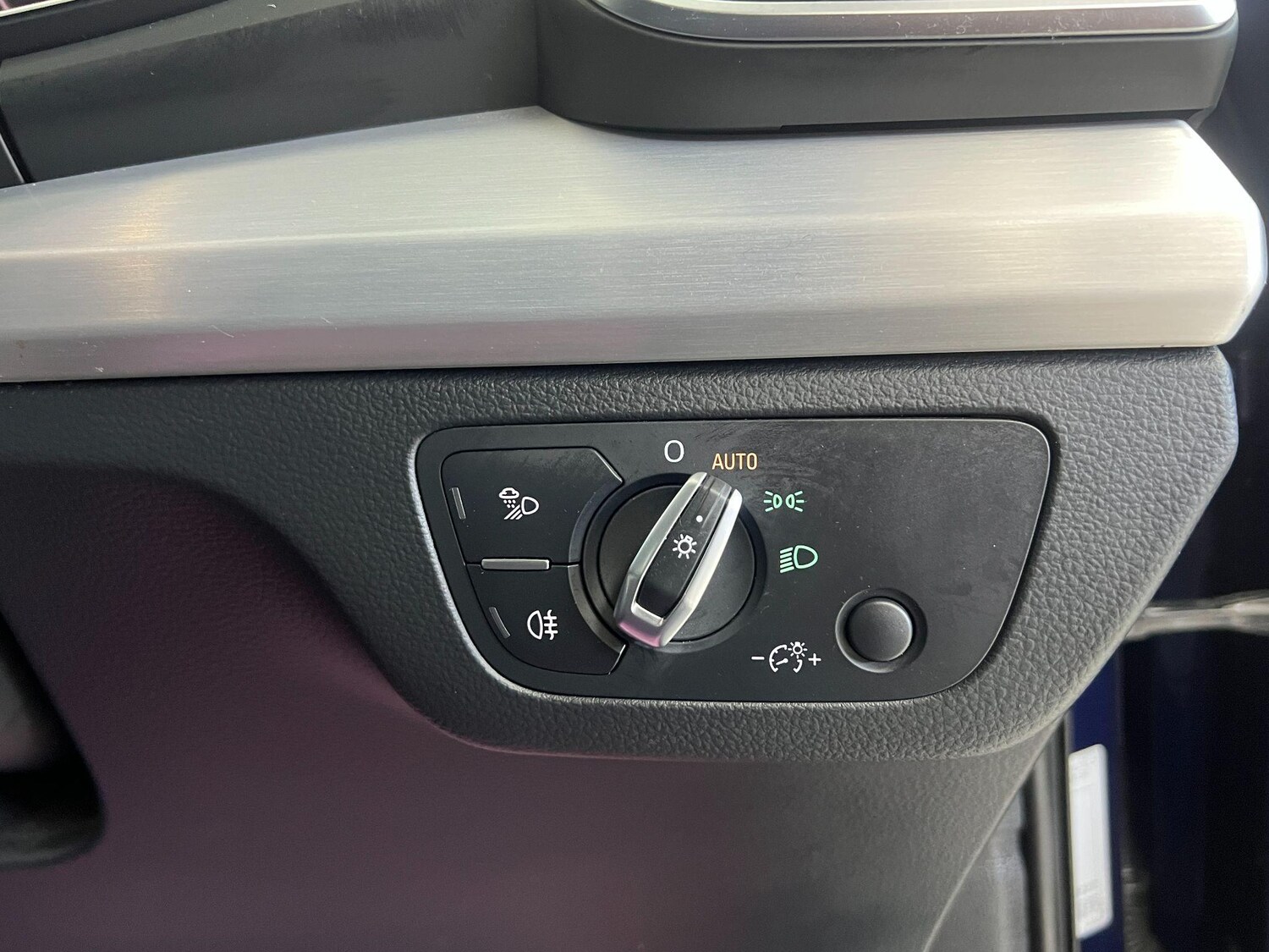 Used Audi Q5 2018 for sale - 76898488: Photo 31