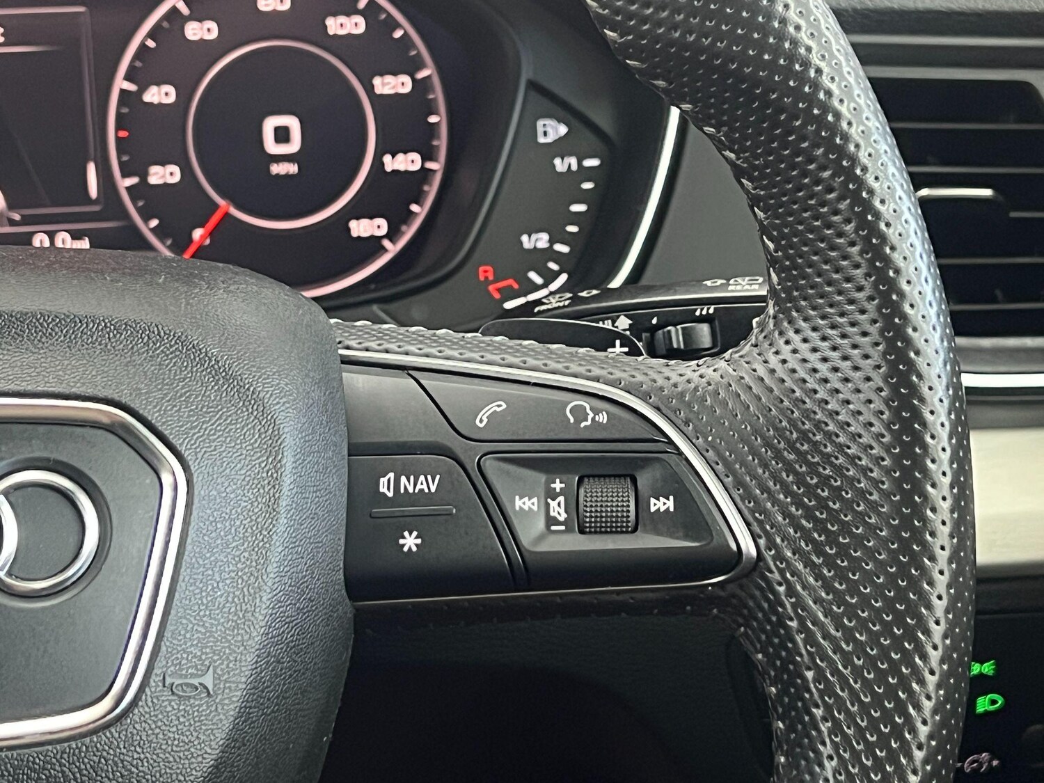 Used Audi Q5 2018 for sale - 76898488: Photo 34