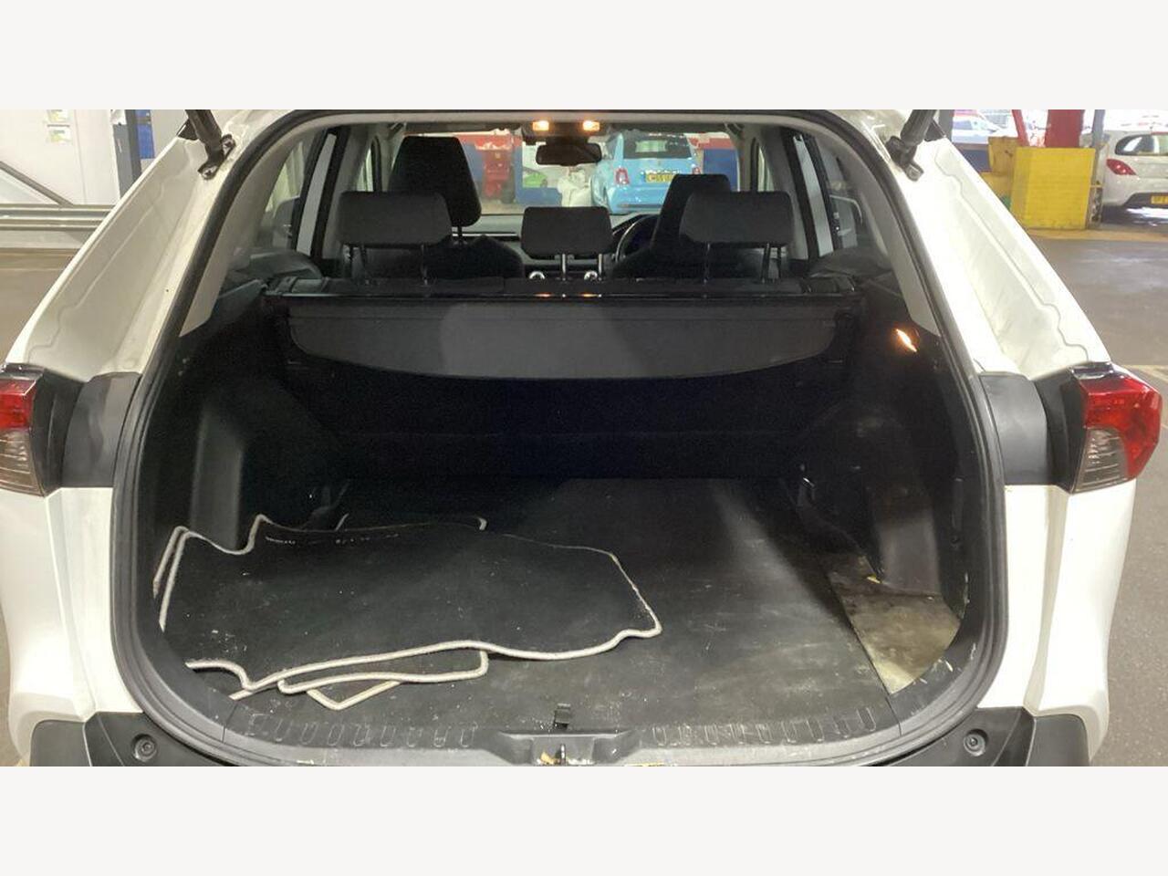 Used Toyota RAV4 2020 for sale - 77795424: Photo 18