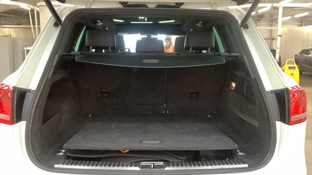 Used Volkswagen Touareg 2017 for sale - 77497299: Photo 24