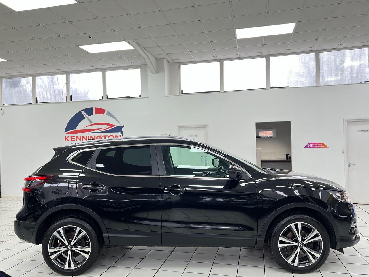 Used Nissan Qashqai 2018 for sale - 77743866: Photo 15