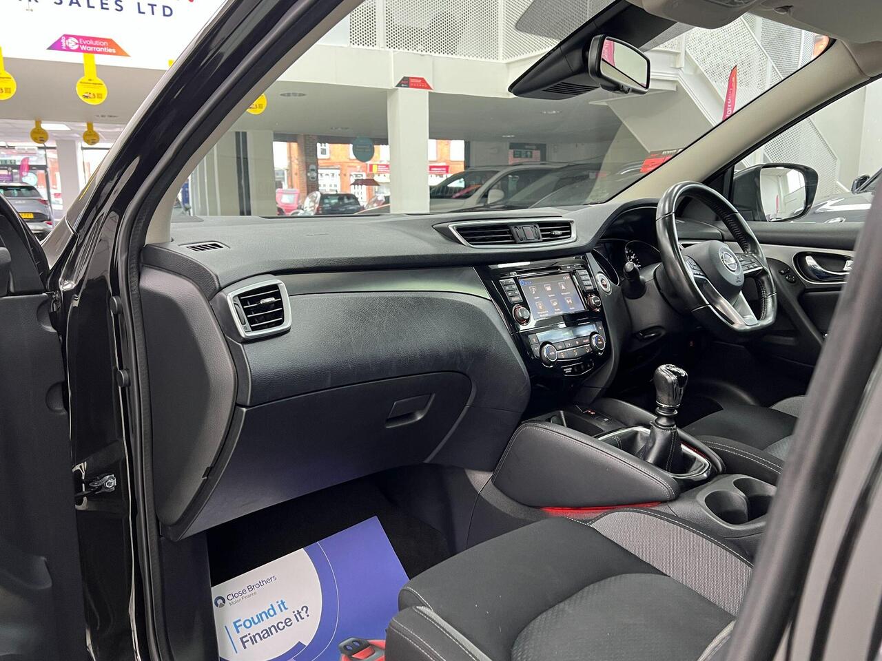 Used Nissan Qashqai 2018 for sale - 77743866: Photo 18