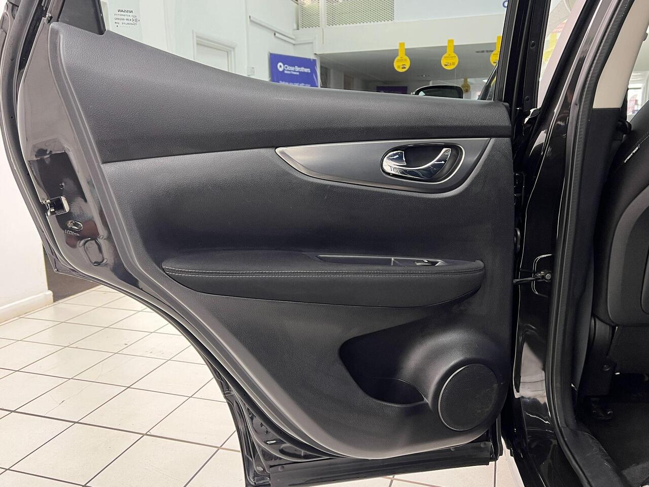 Used Nissan Qashqai 2018 for sale - 77743866: Photo 32