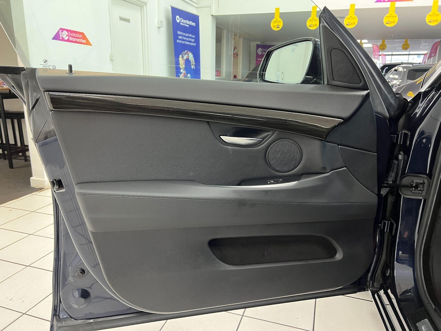 Used BMW 5 Series 2016 for sale - 76899255: Photo 40