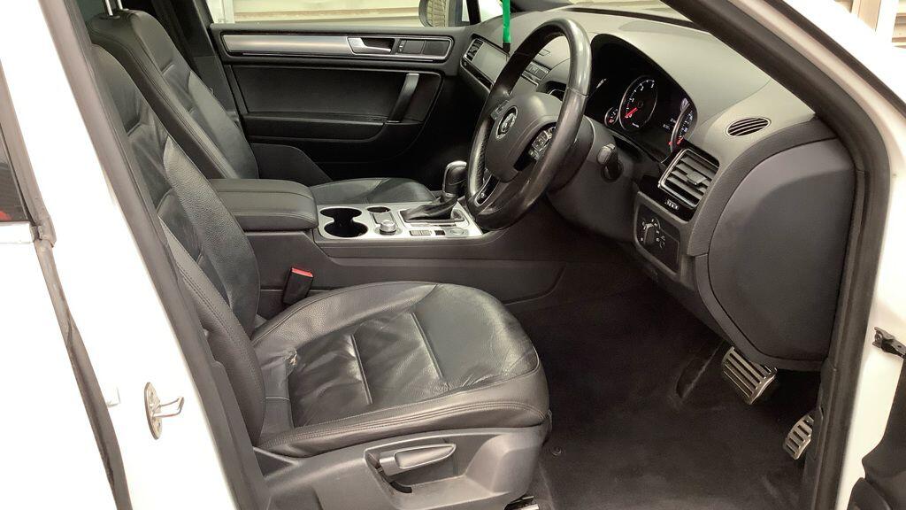 Used Volkswagen Touareg 2017 for sale - 77330596: Photo 17