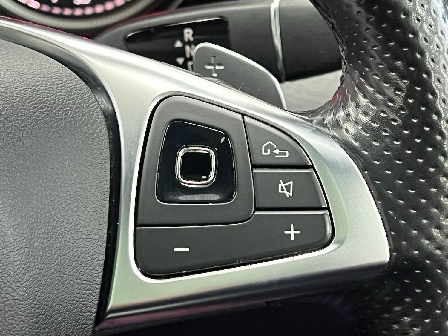 Used Mercedes-Benz E Class 2017 for sale - 77143273: Photo 37