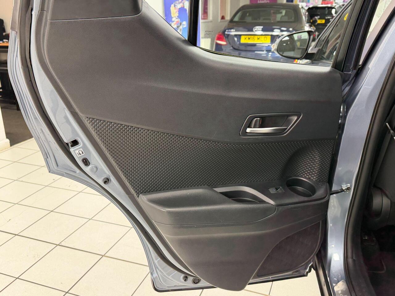 Used Toyota C-HR 2022 for sale - 77743875: Photo 31