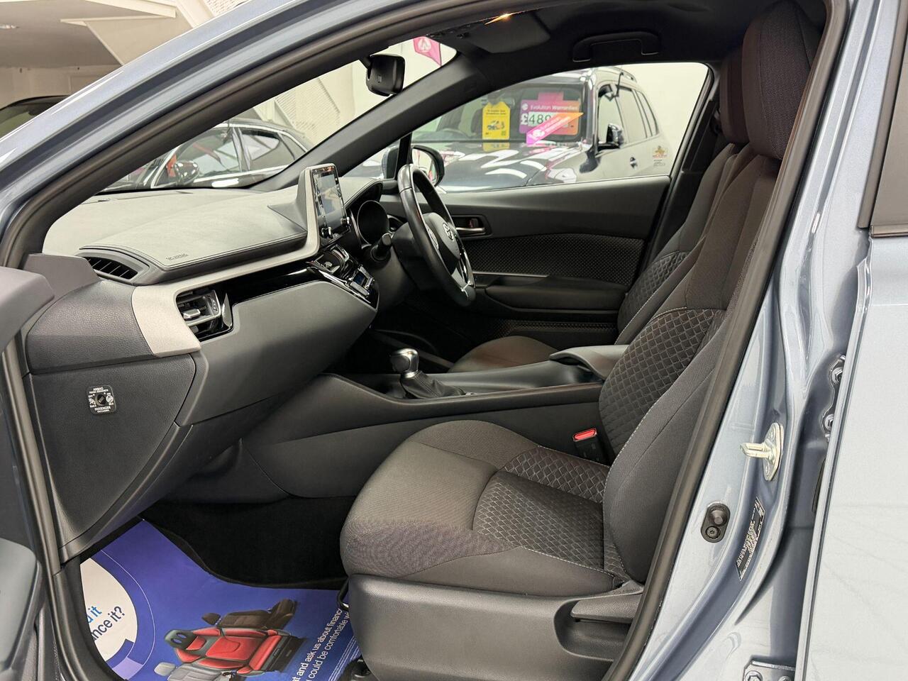 Used Toyota C-HR 2022 for sale - 77743875: Photo 79