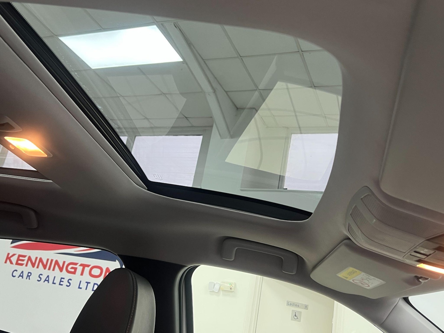 Used Mitsubishi Eclipse Cross 2018 for sale - 77060233: Photo 77