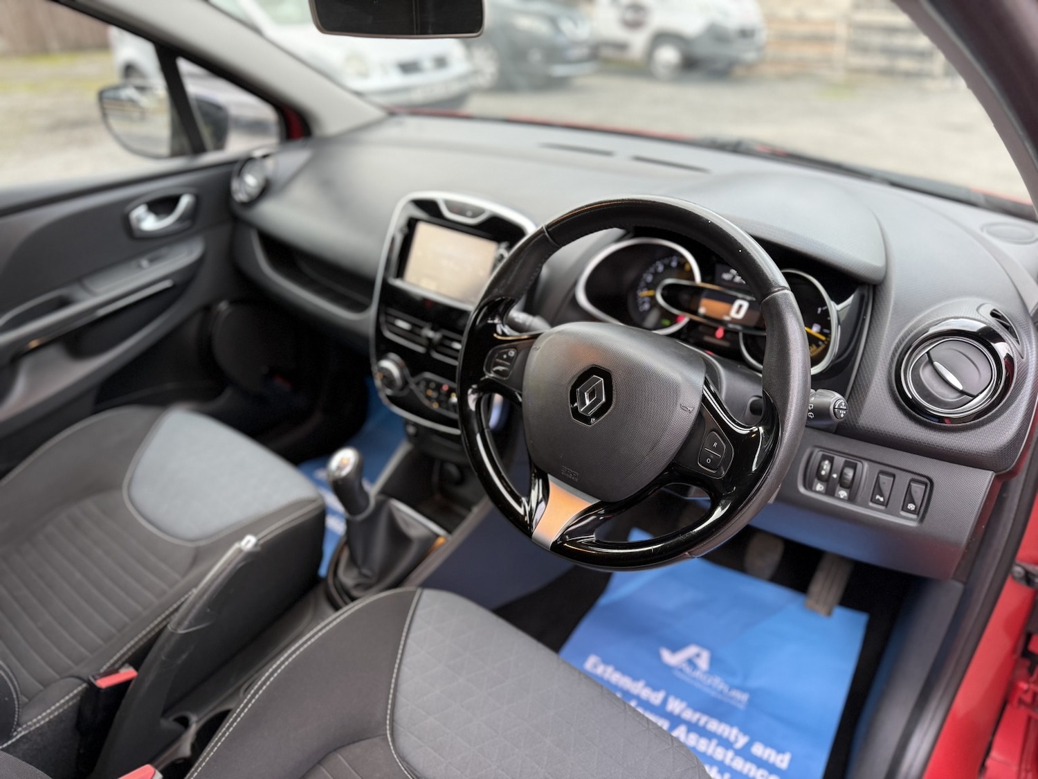 Used Renault Clio 2015 for sale - 77089770: Photo 29
