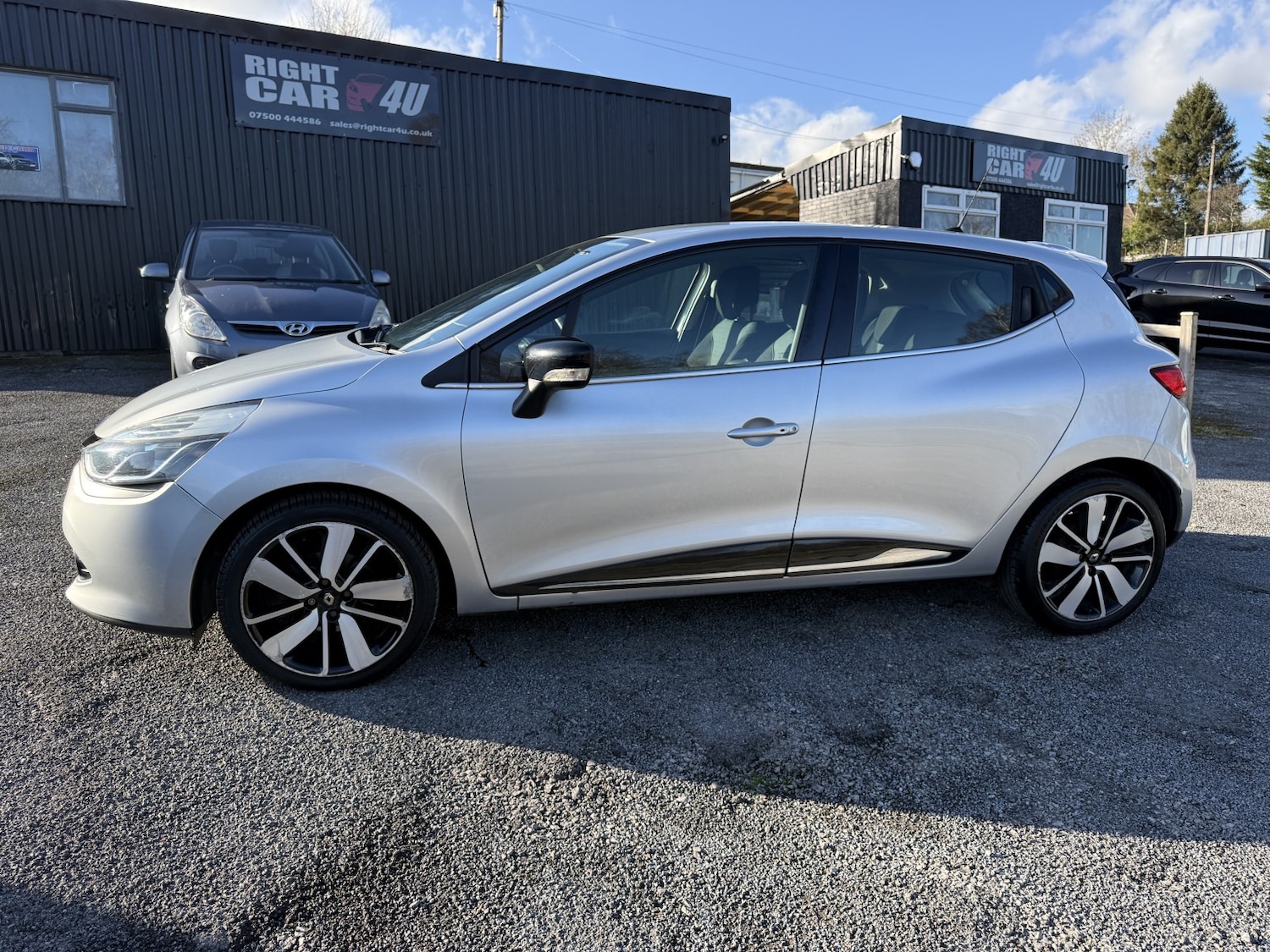 Used Renault Clio 2014 for sale - 77709088: Photo 11