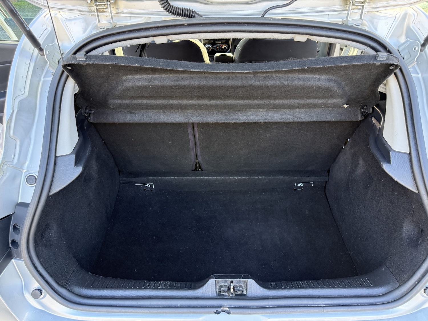 Used Renault Clio 2014 for sale - 77709088: Photo 24