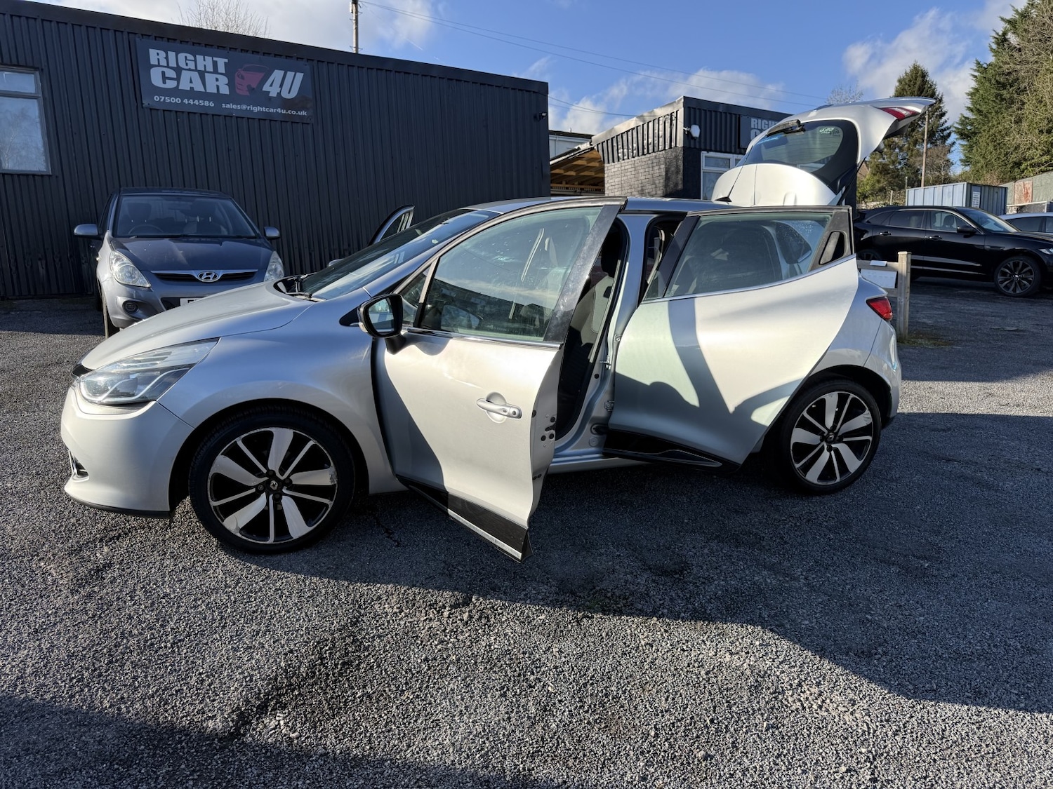 Used Renault Clio 2014 for sale - 77709088: Photo 26