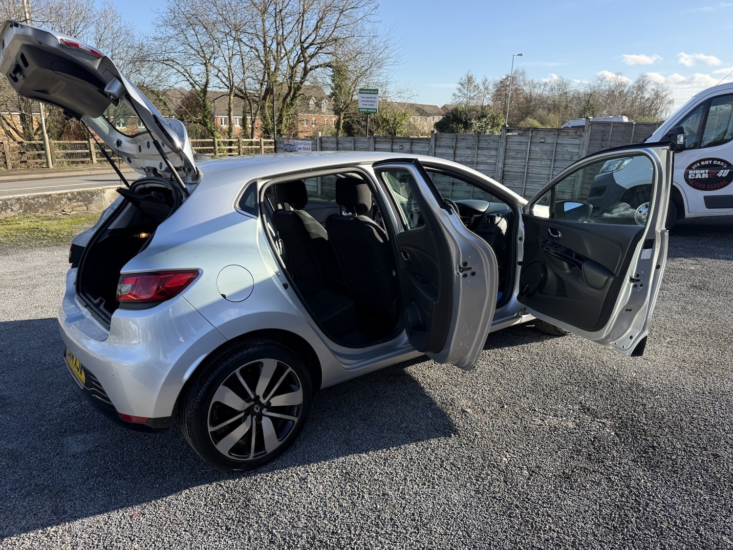 Used Renault Clio 2014 for sale - 77709088: Photo 29