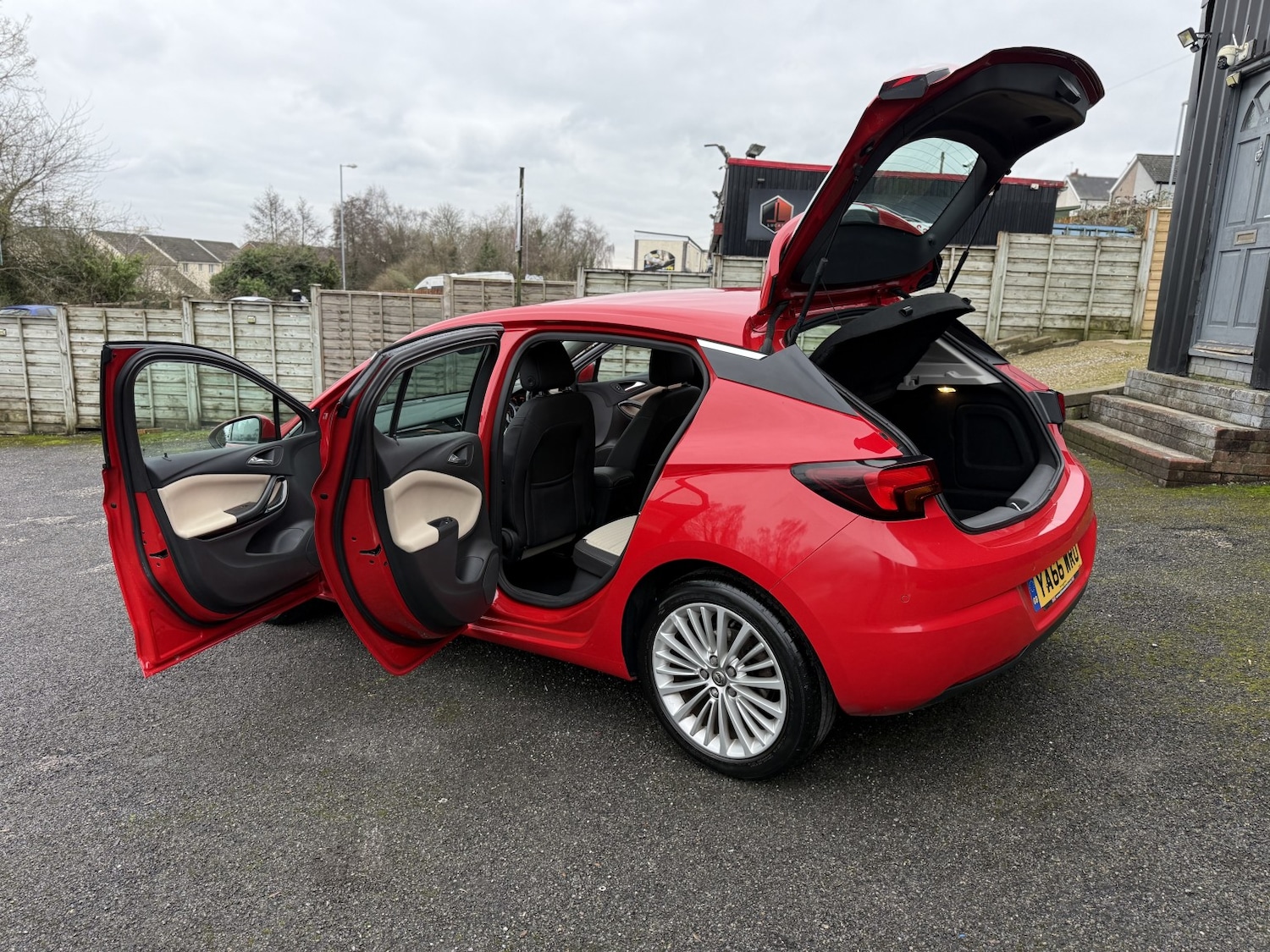 Used Vauxhall Astra 2017 for sale - 77423454: Photo 27