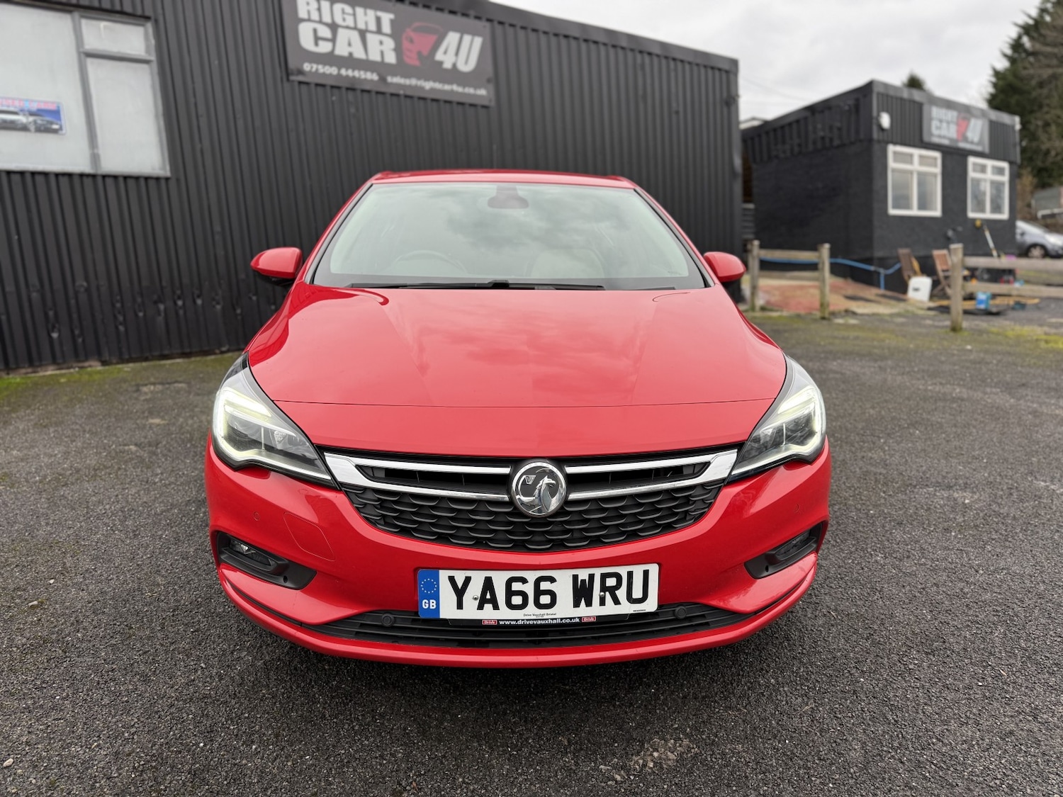 Used Vauxhall Astra 2017 for sale - 77423454: Photo 4