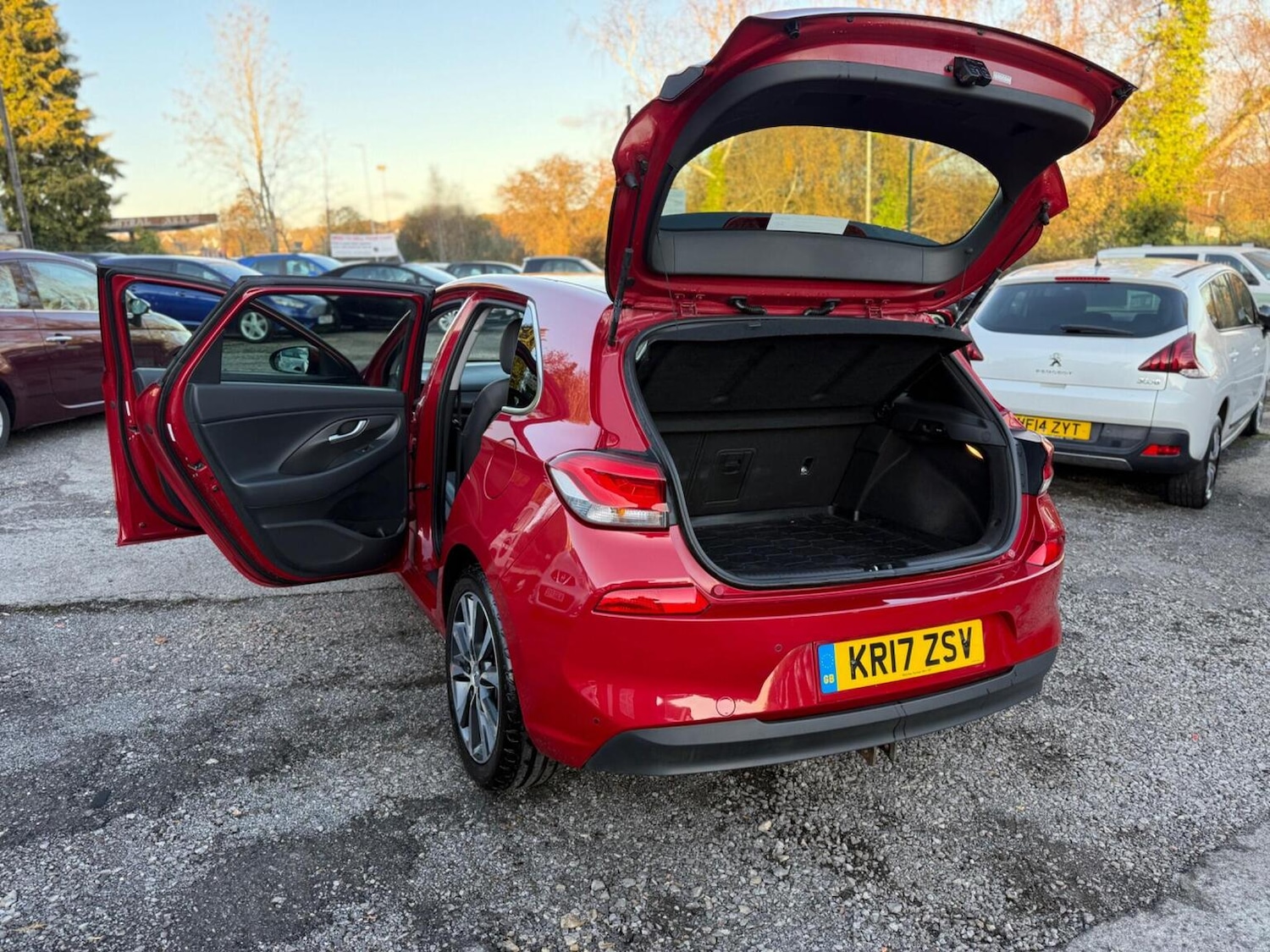 Used Hyundai i30 2017 for sale - 76687246: Photo 17