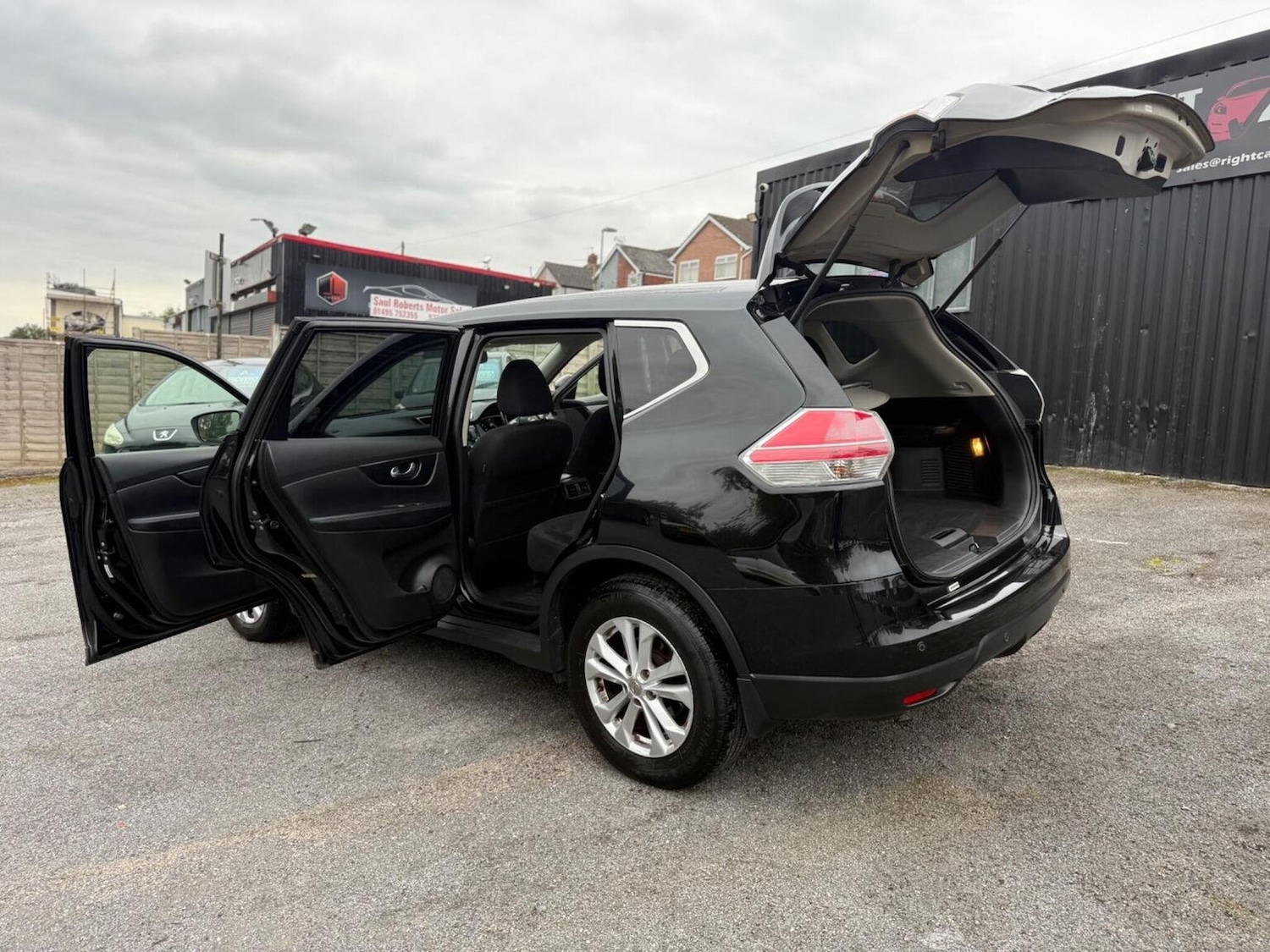 Used Nissan X-Trail 2015 for sale - 76687406: Photo 26