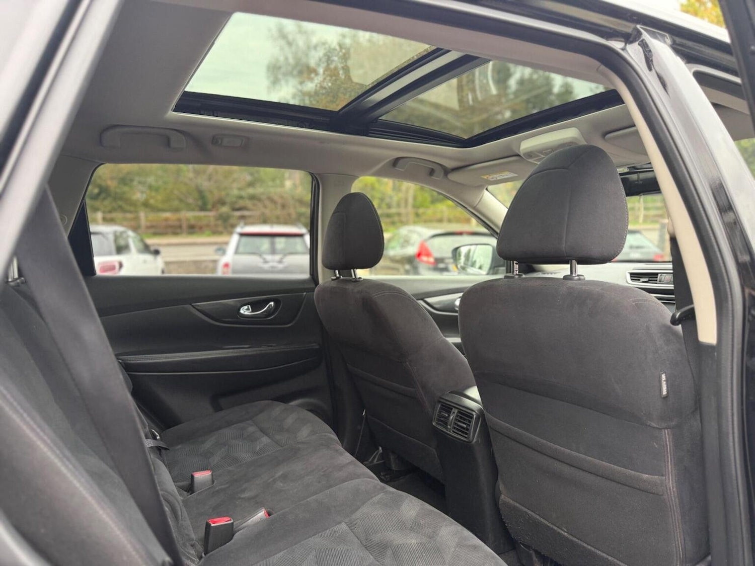 Used Nissan X-Trail 2015 for sale - 76687406: Photo 35