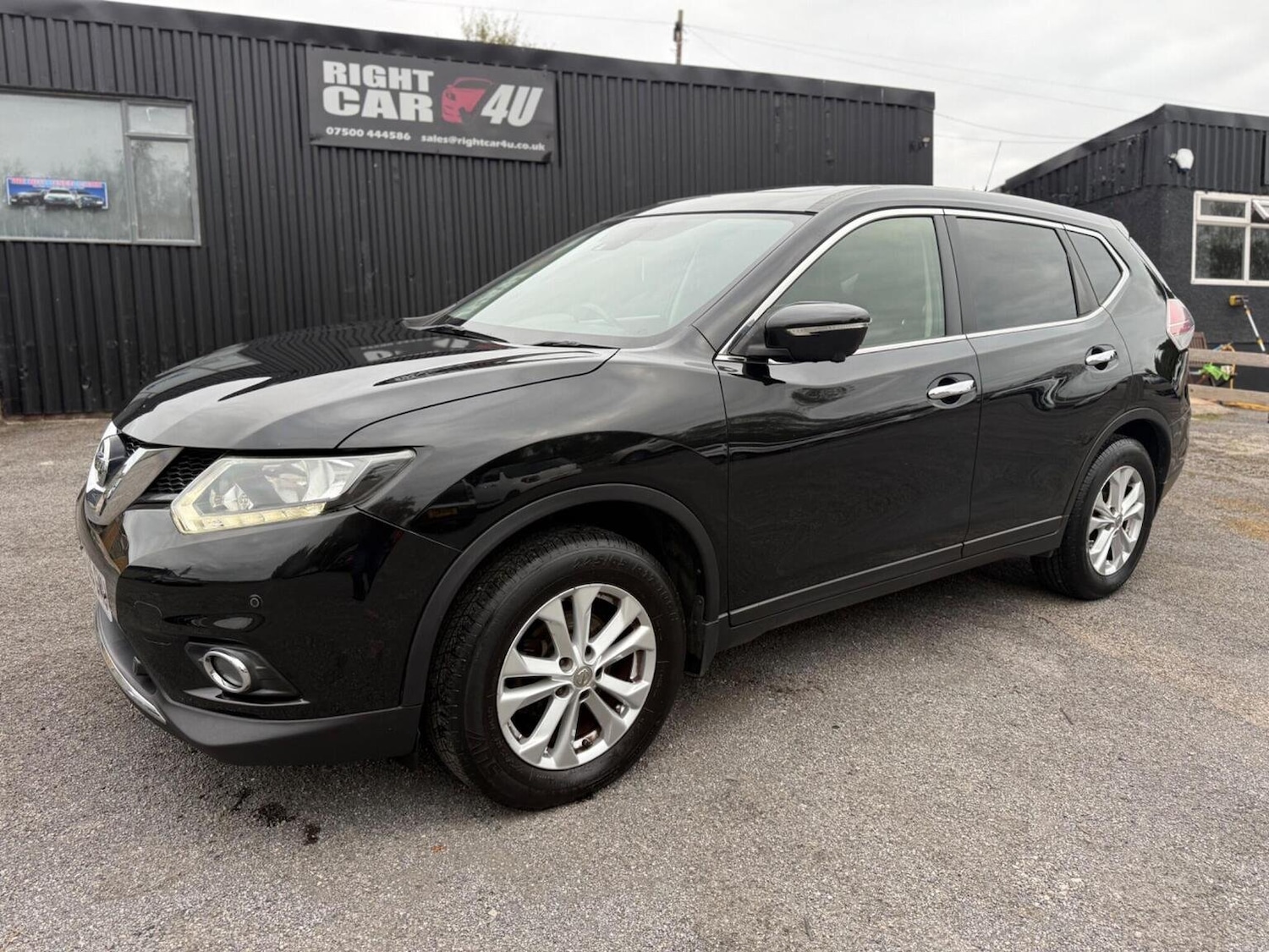 Used Nissan X-Trail 2015 for sale - 76687406: Photo 9