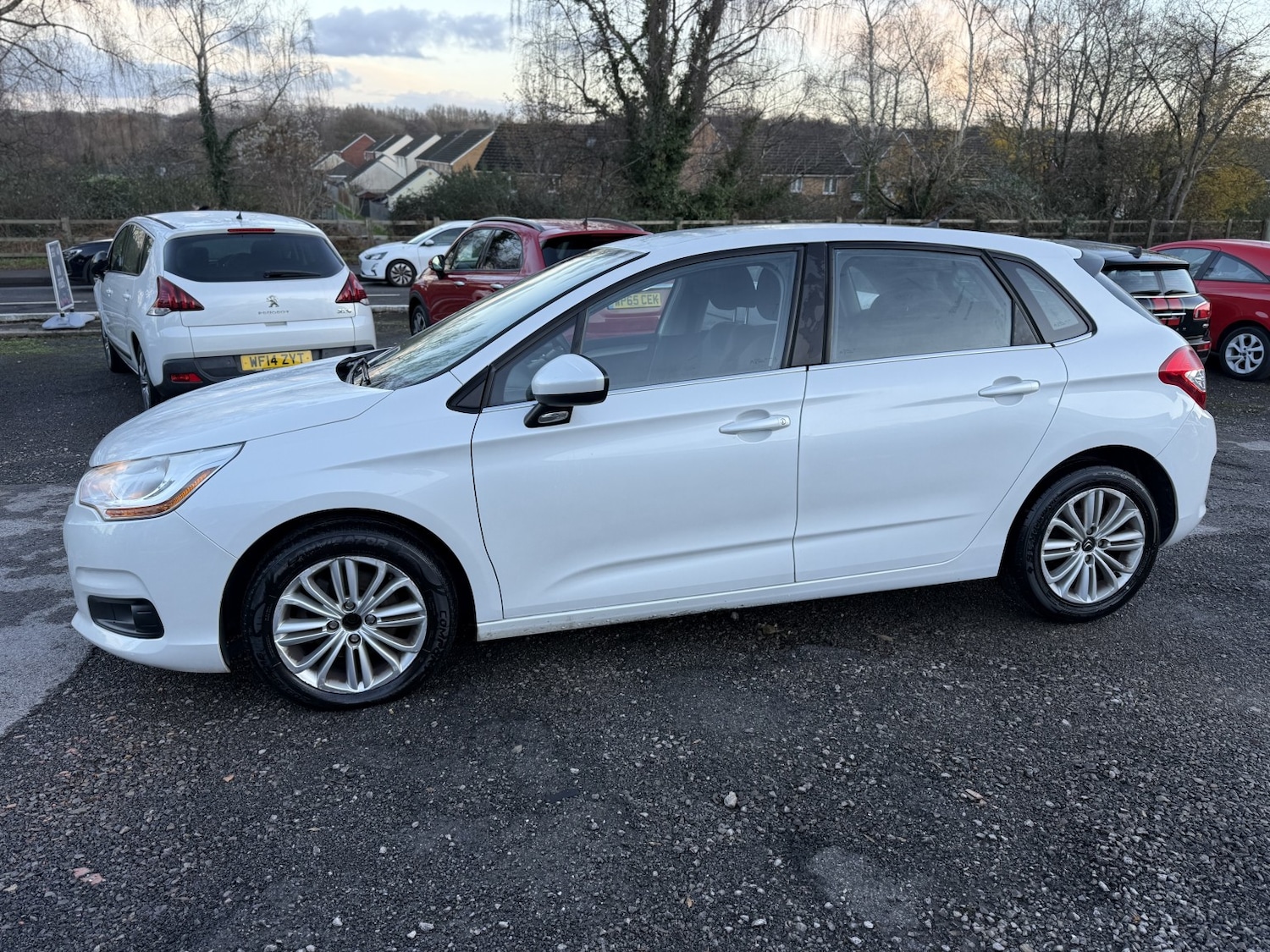 Used Citroen C4 2014 for sale - 76830350: Photo 2
