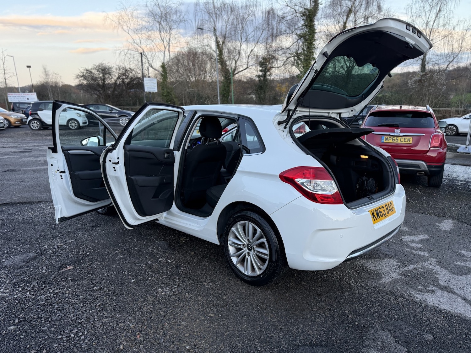 Used Citroen C4 2014 for sale - 76830350: Photo 23